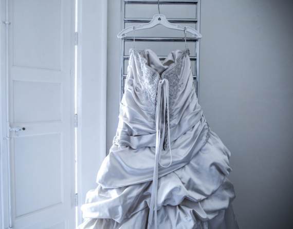 second hand wedding dress